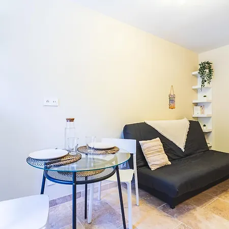 Tom & Ce - Climatise Au Centre-ville شقة *